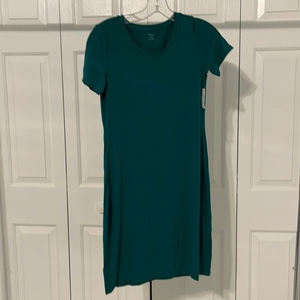 emerald green t shirt dress Back To Basics T-Shirt Dress In Emerald Curves – Impressions Online Boutique main image 1